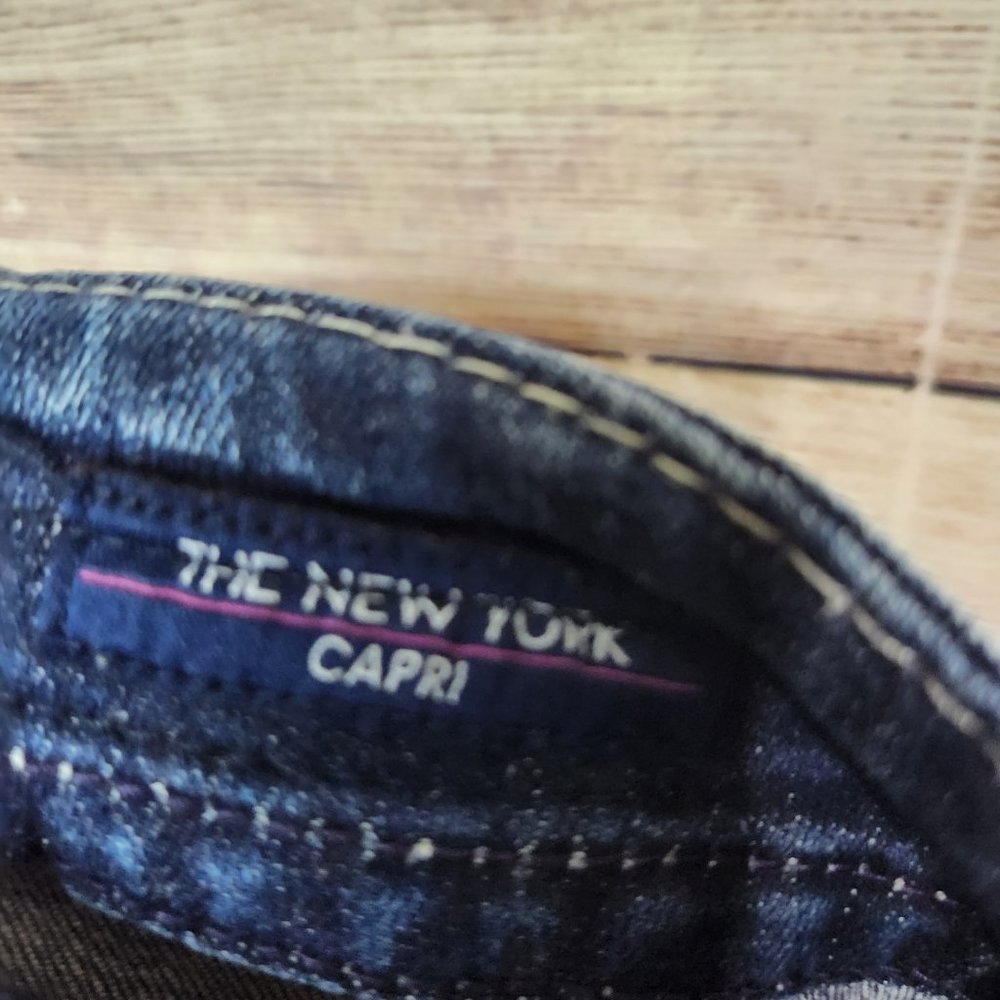 Vigoss The New York Capri Jeans Women's Size 11/12 Embellished Pockets Flaps - Picture 14 of 15
